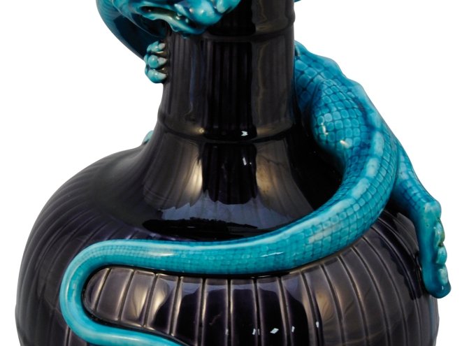 Juillet - Théodore Deck – Vase au dragon – Domaine public