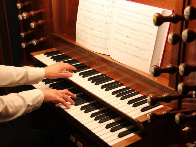 christinazetterberg-organ-7103541_1920